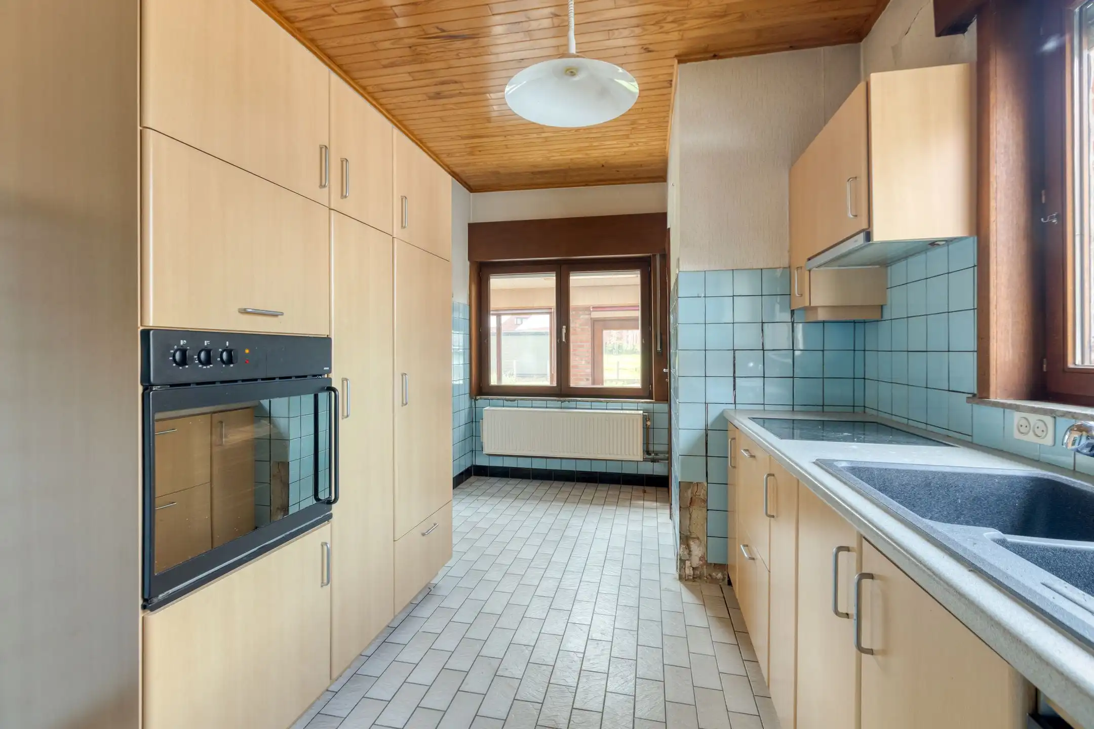 Woning vol potentieel op ruim perceel foto 9