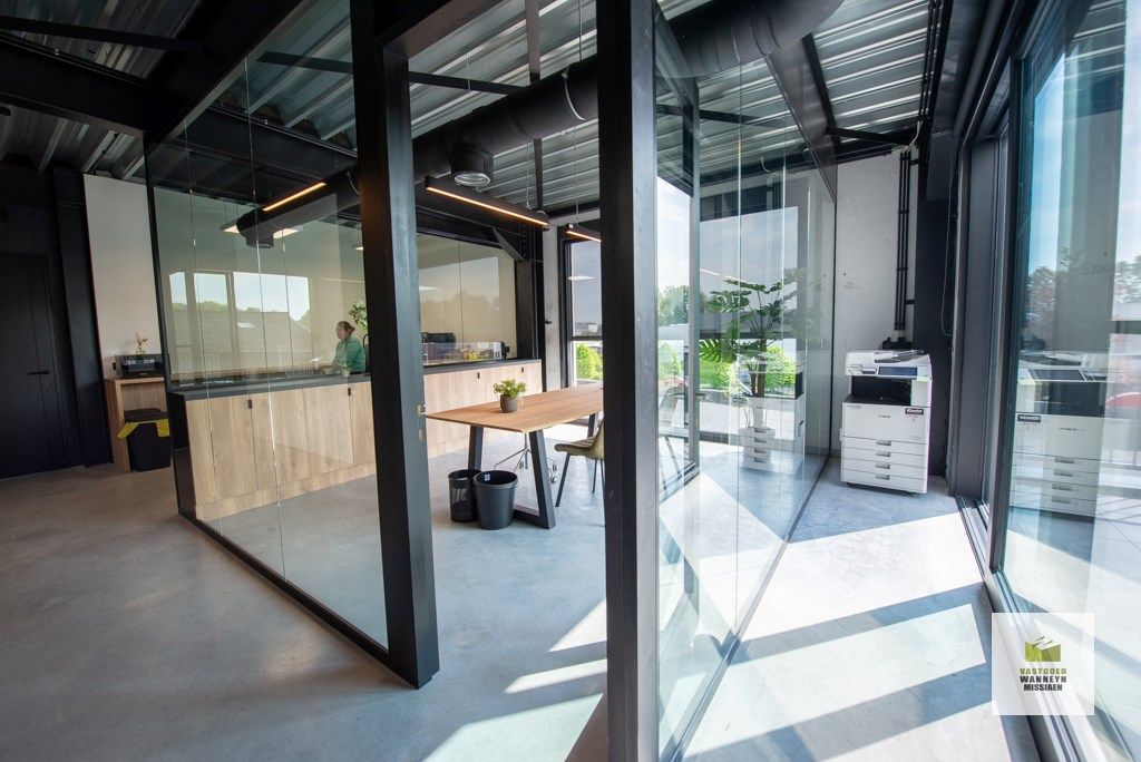 Volledig gemeubileerde co-working kantoren  foto 5