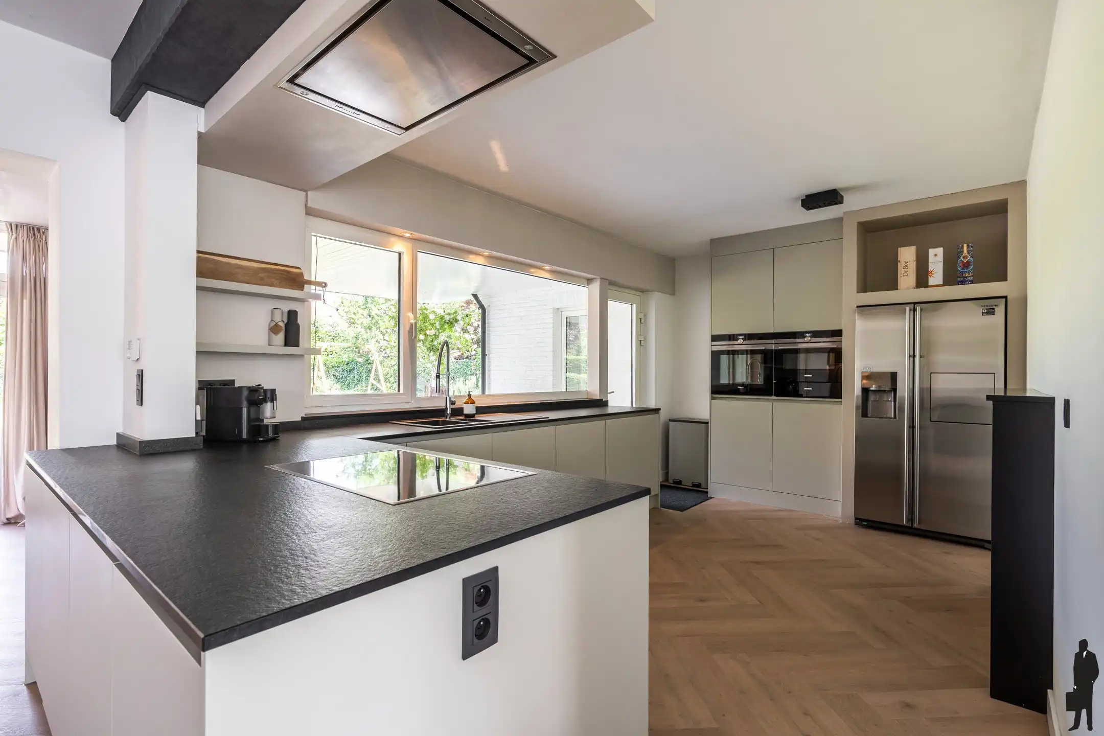 luxe afgewerkte vrijstaande woning op 842 m² in Poppel. foto 9