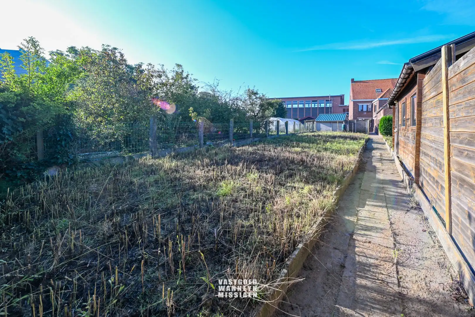 Halfopen bebouwing met 5 slaapkamers op 581m² met 2 garages en een uitweg foto 26