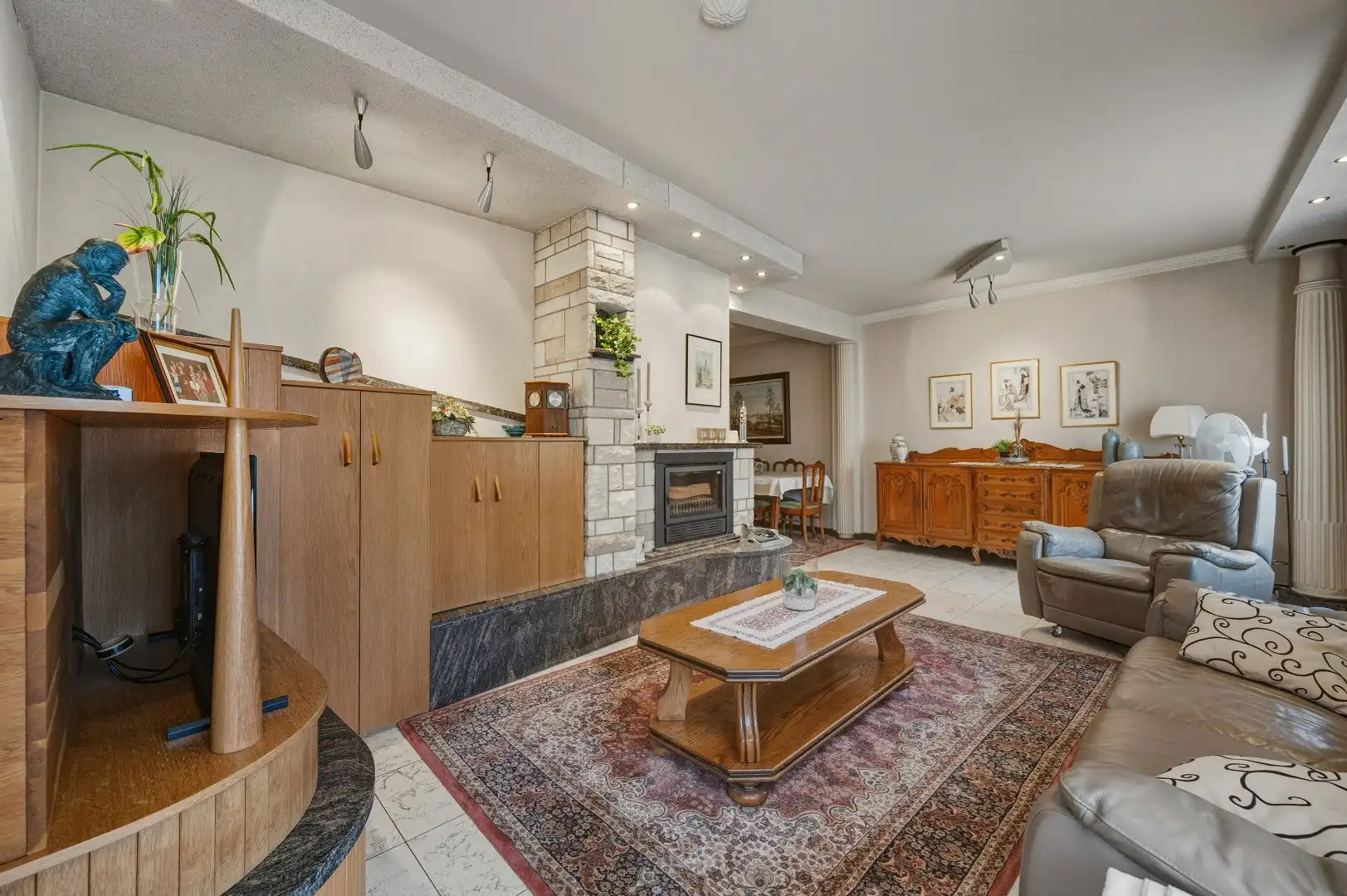 Op te frissen halfopen bebouwing op de Tiense stadsrand foto 8