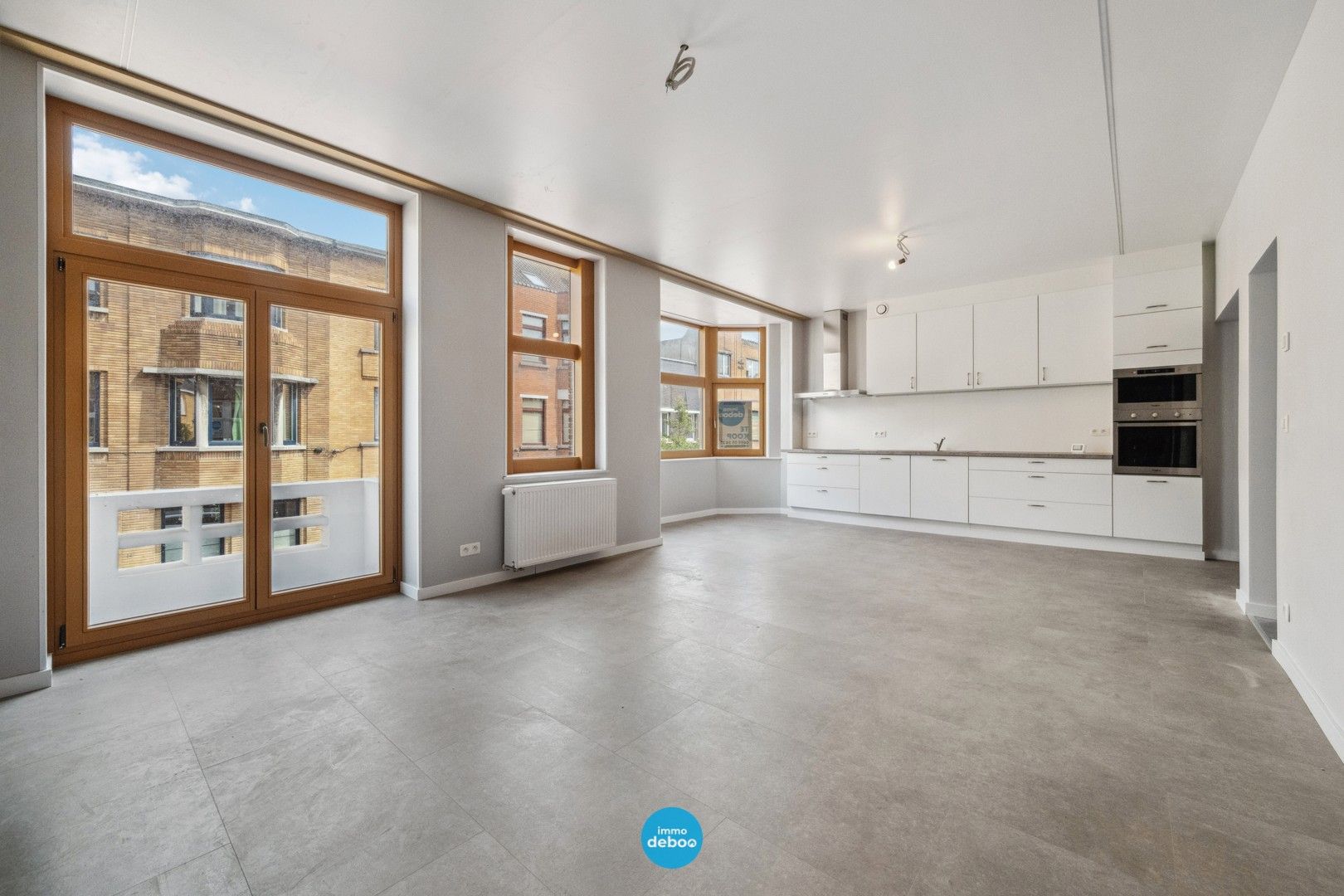 Opbrengsteigendom met ruime werkplaats/garage & 3 units foto 12