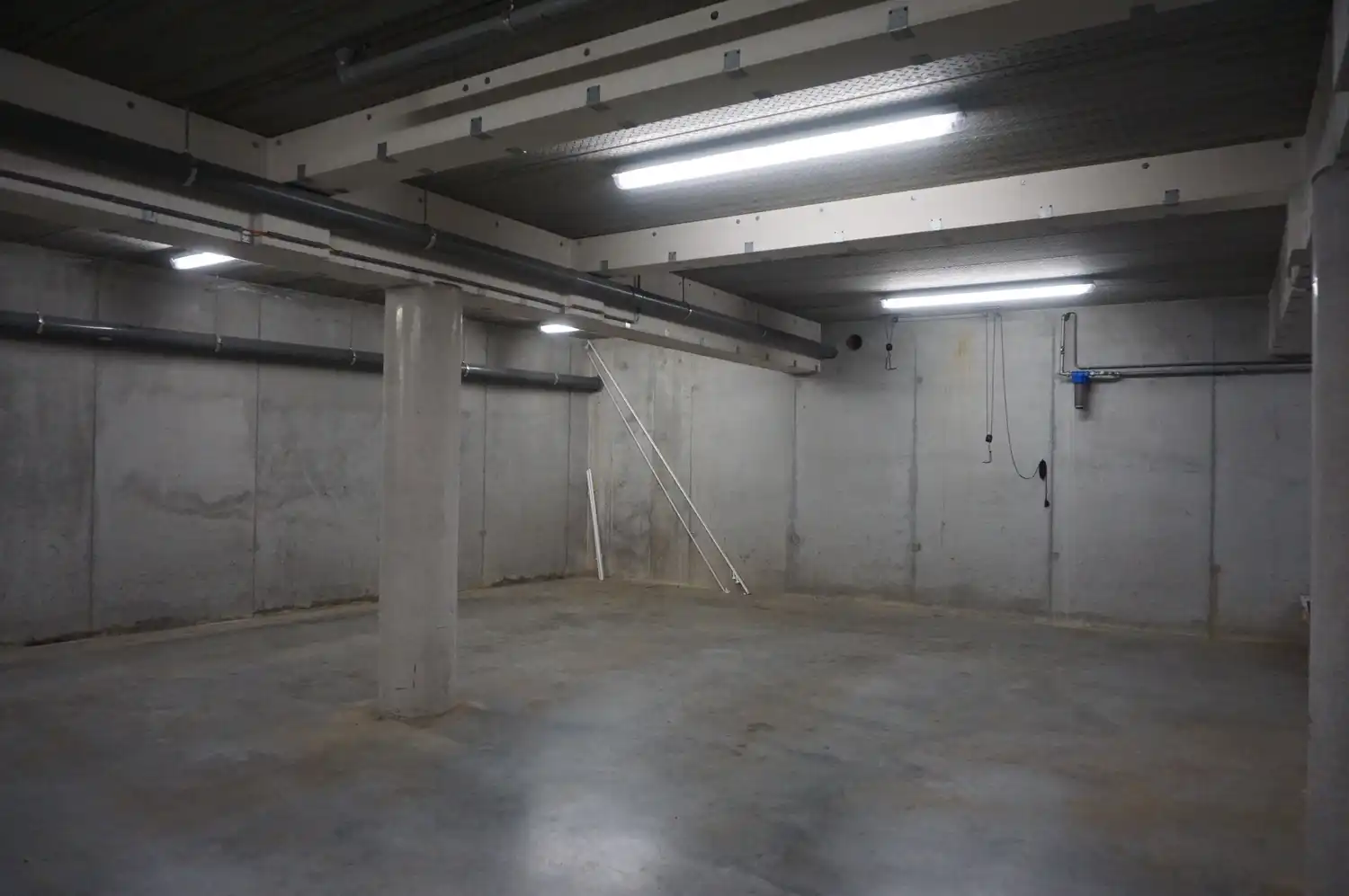 Ruim appartement van 110 m² met 2 slaapkamers, lift, 2 autostaanplaatsen en twee terrassen in het centrum van Paal foto 19