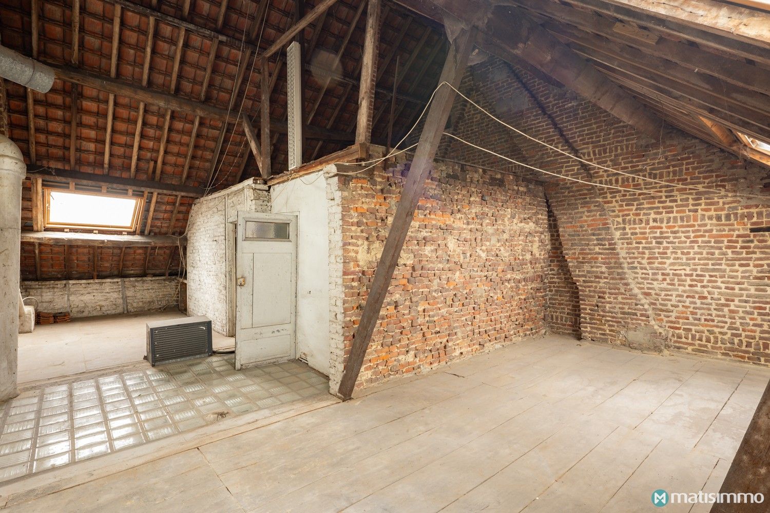 GOED GELEGEN PROJECT VOOR 3 APPARTEMENTEN + 6 AUTOSTAANPLAATSEN IN CENTRUM BILZEN foto 28
