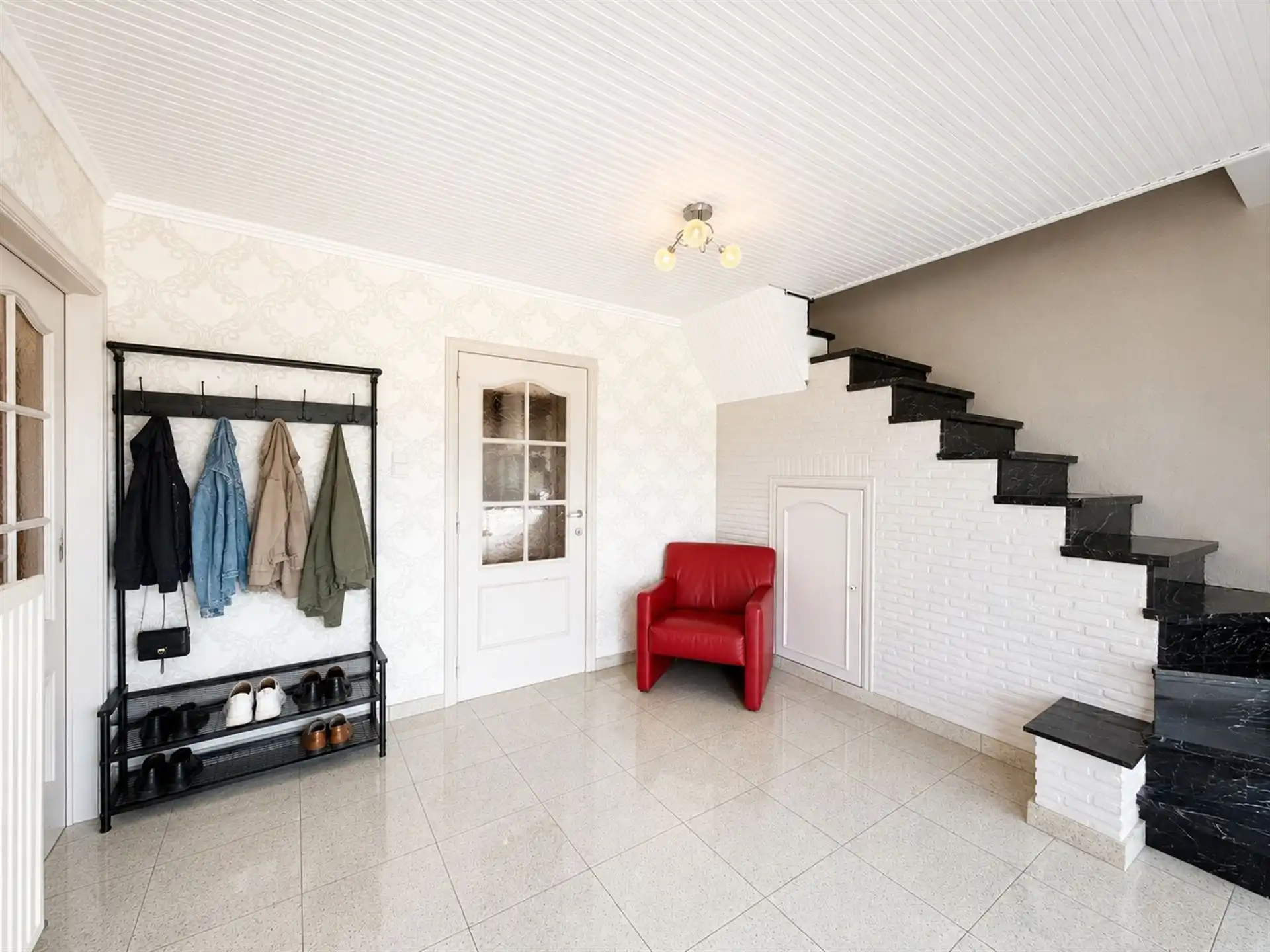 Instapklaar wonen met energiezuinig comfort, verrassend veel ruimte en een zonnige tuin. foto 3