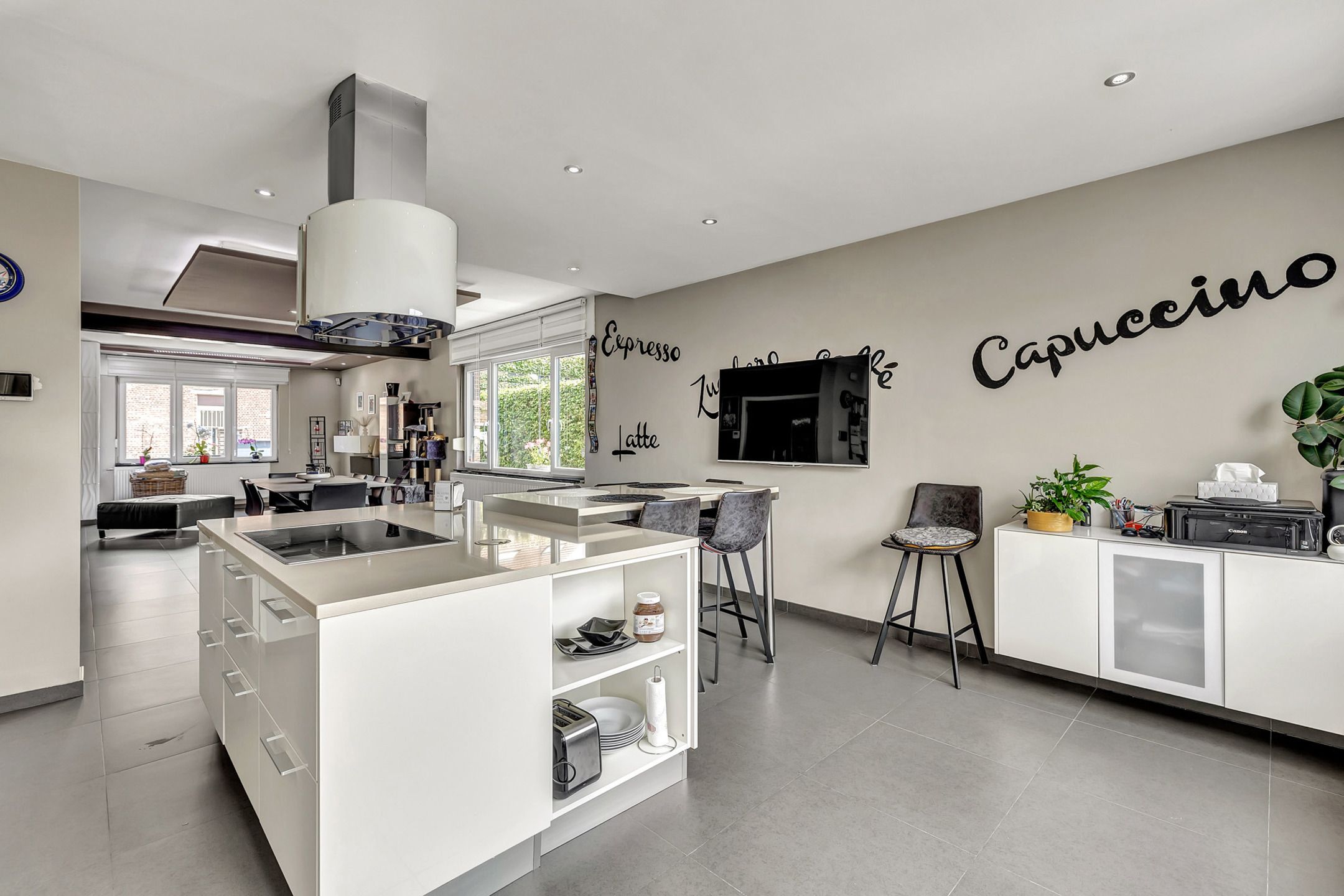 Instapklare woning te koop in Dilbeek! foto 9