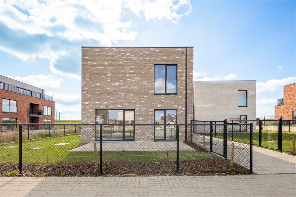 Ruimte, licht en een eigen stukje groen in hartje Heers foto 25