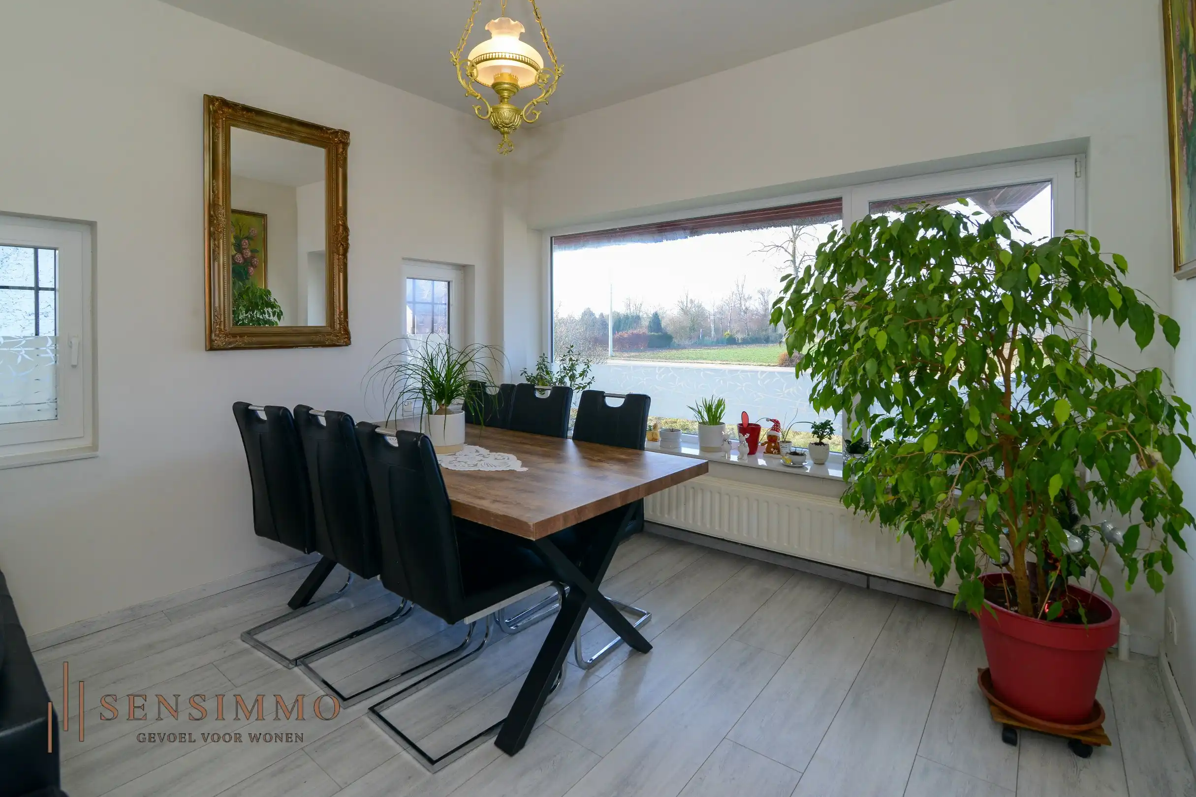 Charmante vrijstaande woning met karakter en 4 slaapkamers in Maasmechelen foto 4