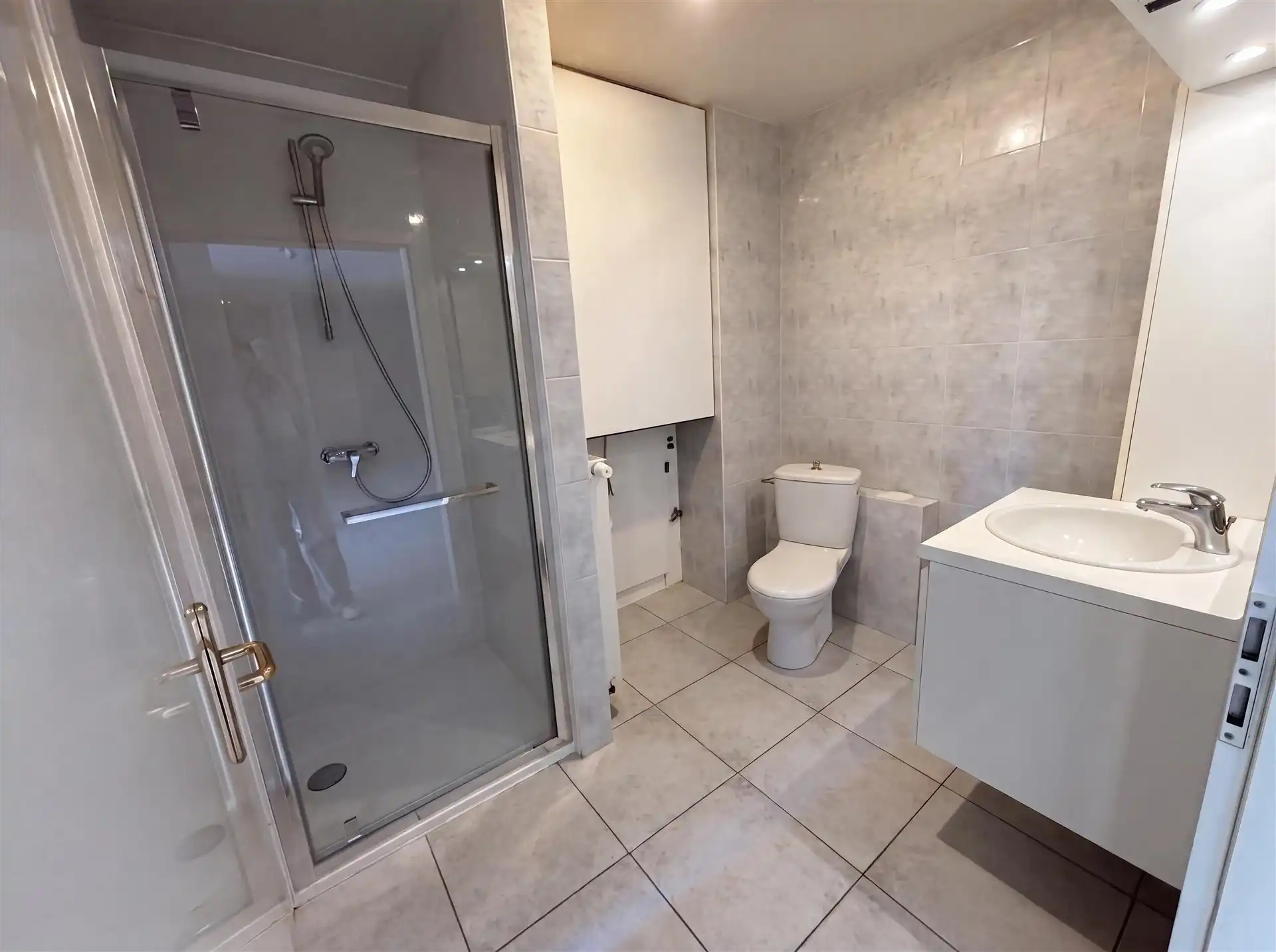 Gezellig appartement met één slaapkamer en staanplaats in centrum Aalst foto 7