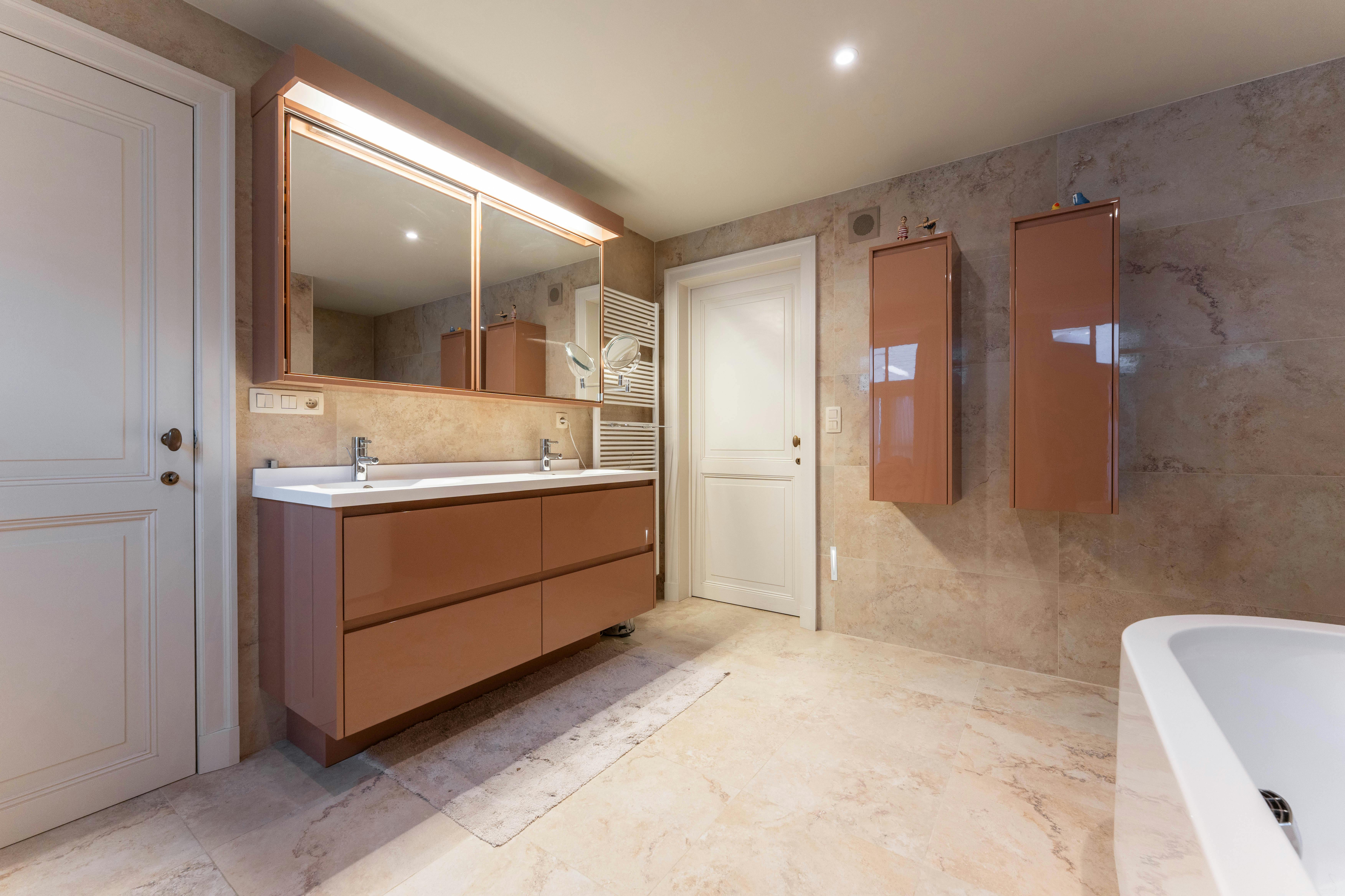 Charmant, instapklare herenhuis op toplocatie in Brugge foto 12