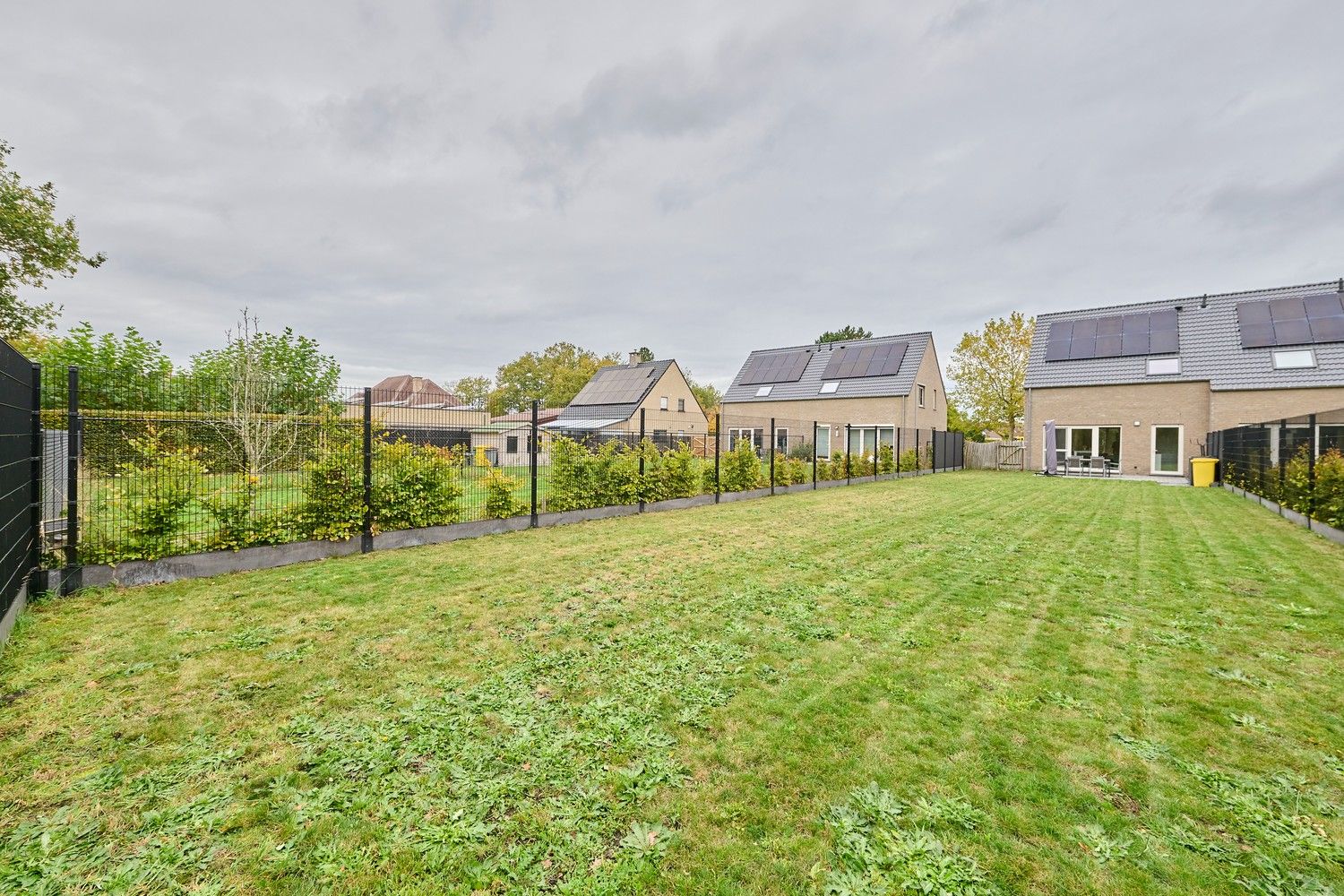 Moderne nieuwbouw woning - instapklaar en energiezuinig foto 23