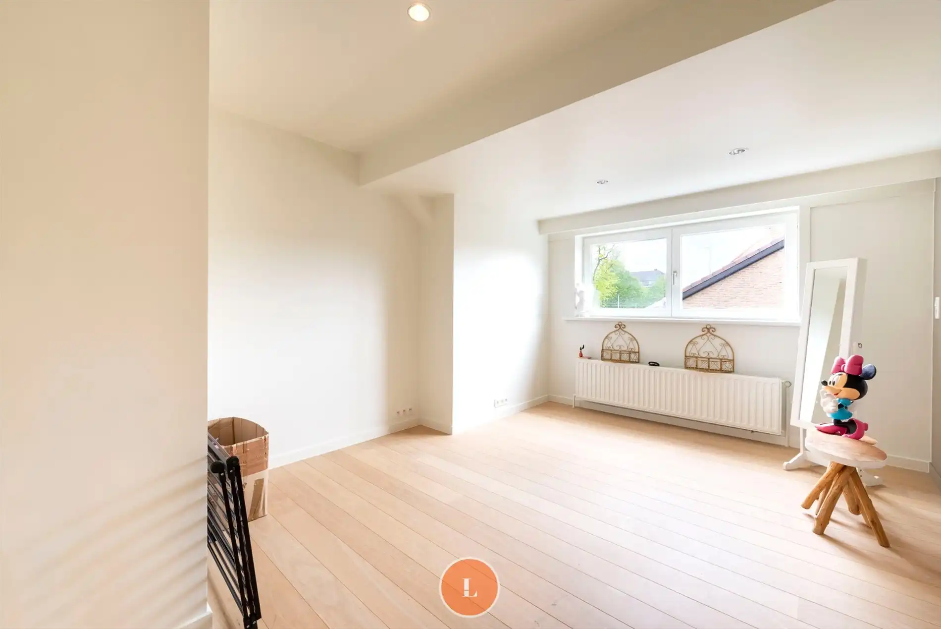 Villa met praktijkruimte en vijver op 1349m² foto 16