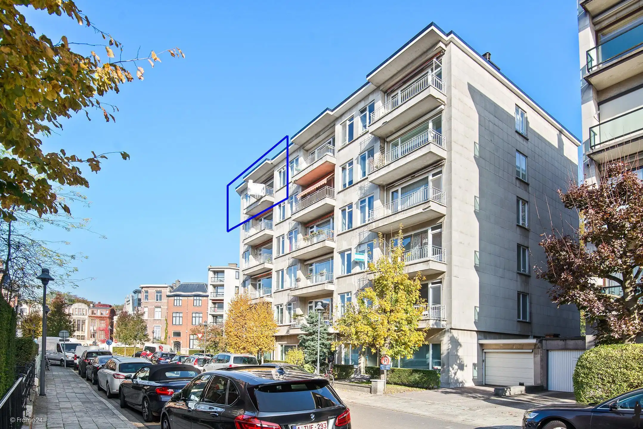 Zeer licht appartement op een absolute toplocatie. foto {{pictureIndex}}