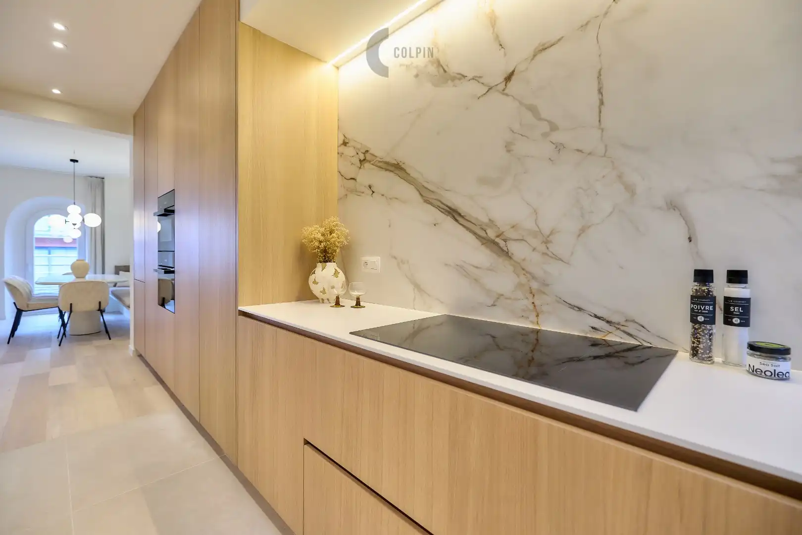 Ruim appartement met 4 slaapkamers en zijdelings zeezicht foto 7