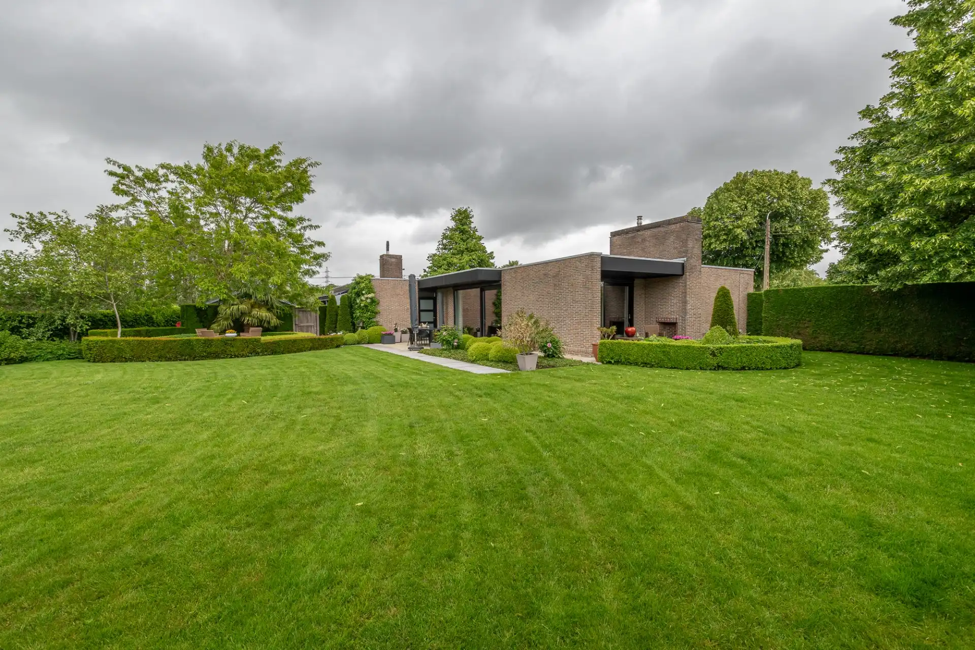 LUXUEUZE GELIJKVLOERSE VILLA foto 2