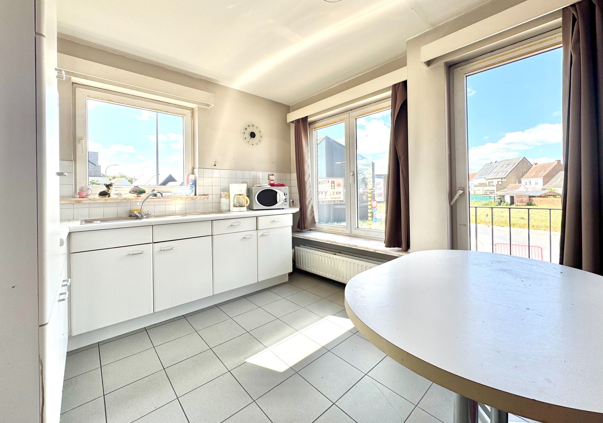 APPARTEMENT OP EERSTE VERDIEP MET 2 SLPKS & GARAGE foto 4