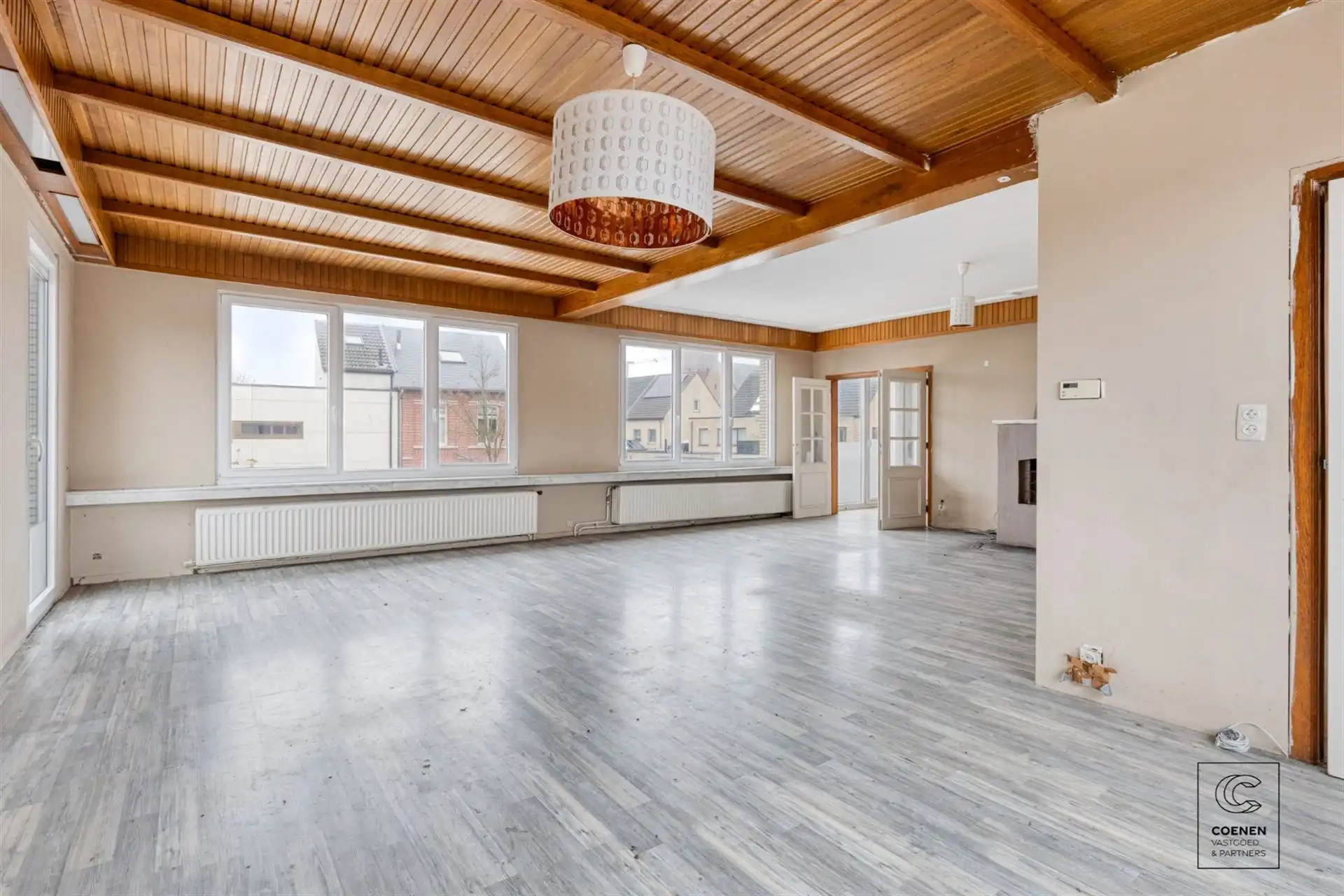 Te renoveren app. van ca. 120 m² op een gunstige ligging! foto 3