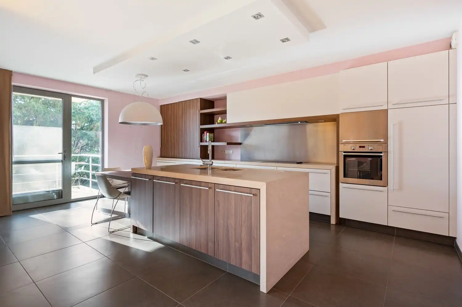 Waanzinnig ruim (193m²!!) luxe-appartement in het centrum van Wommelgem! foto 6