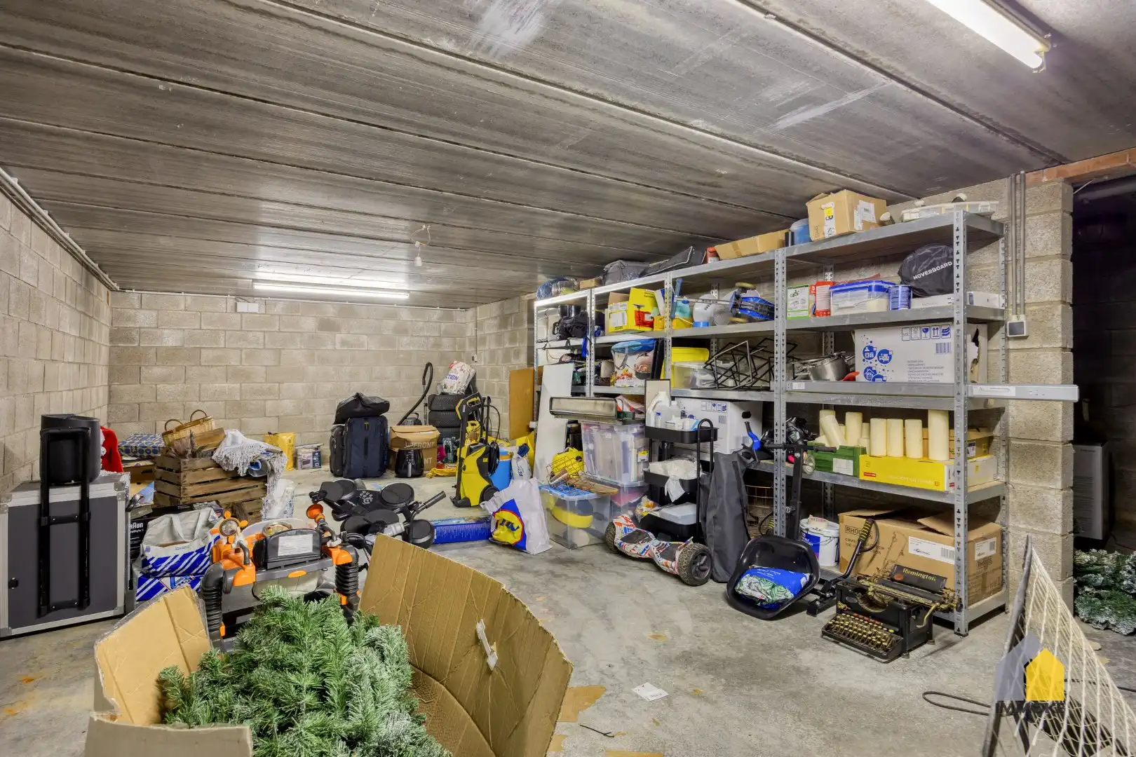 Energiezuinige, halfvrijstaande woning op 2a 82ca met 3 slpk, mooie tuin en carport. foto 30
