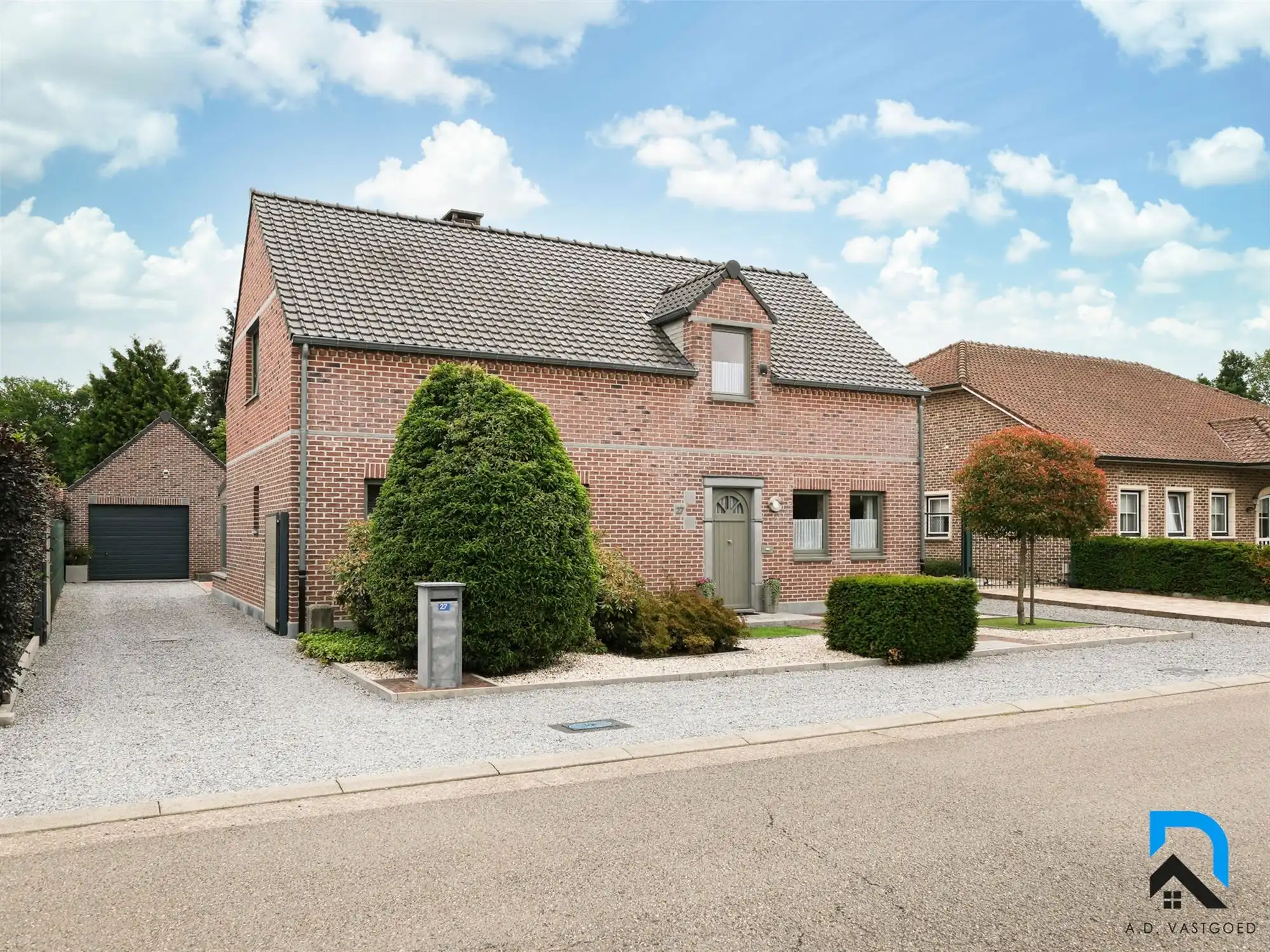 Ruime woning op toplocatie in Munsterbilzen foto 4
