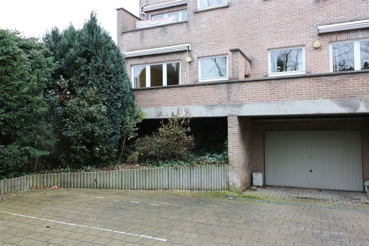 gelijkvloers, heel grote slpk., rustig, groot zuidterras, parking foto 27