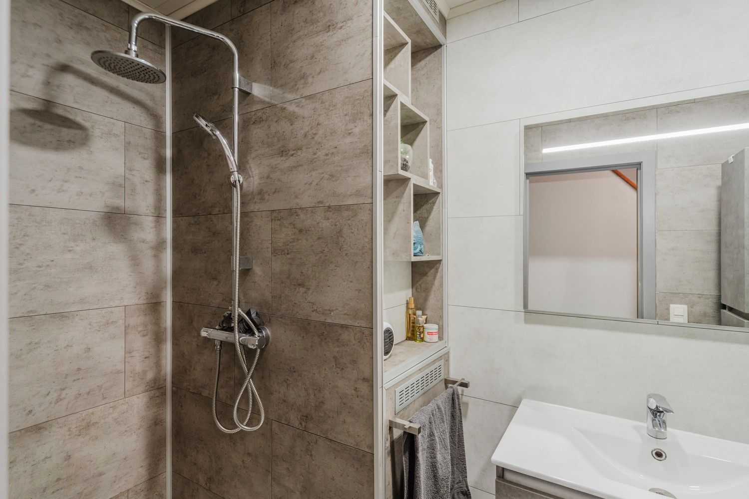 INSTAPKLARE GEZINSWONING foto 17