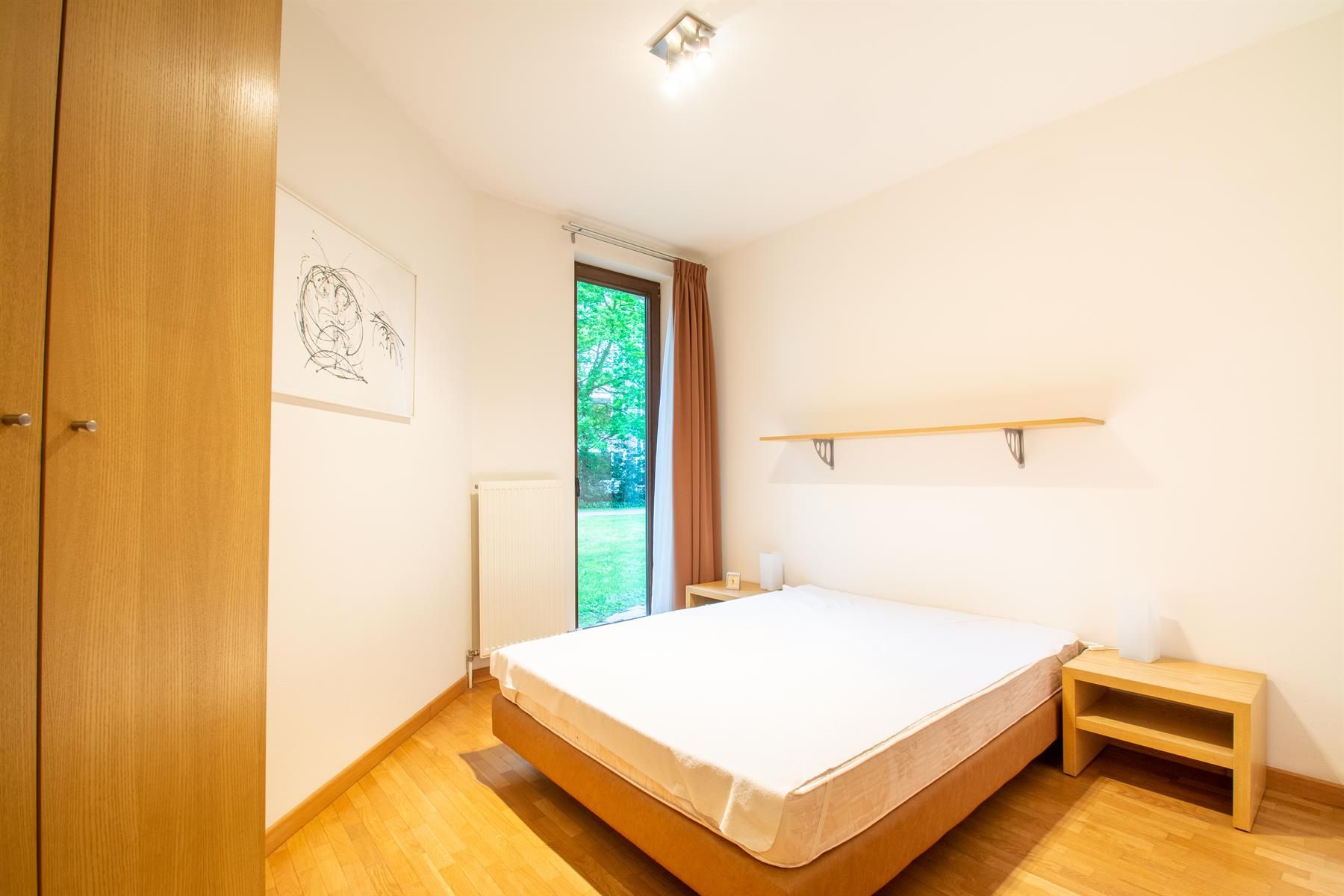 Prachtig gemeubeld app. 1 Kamer + gemeenschappelijke TUIN!!! foto 6