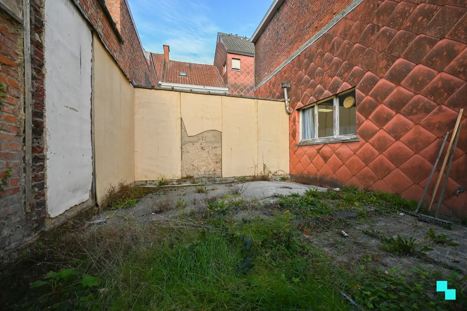 Zeer ruime & authentieke woning in Izegem foto 12