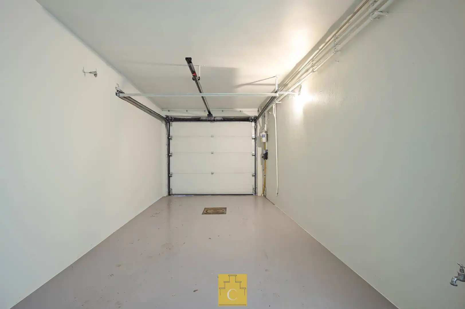 hippe eigentijds gerenoveerde hoekwoning met 2 garages en zonnige stadstuin in de gegeerde Sint-Annawijk foto 22