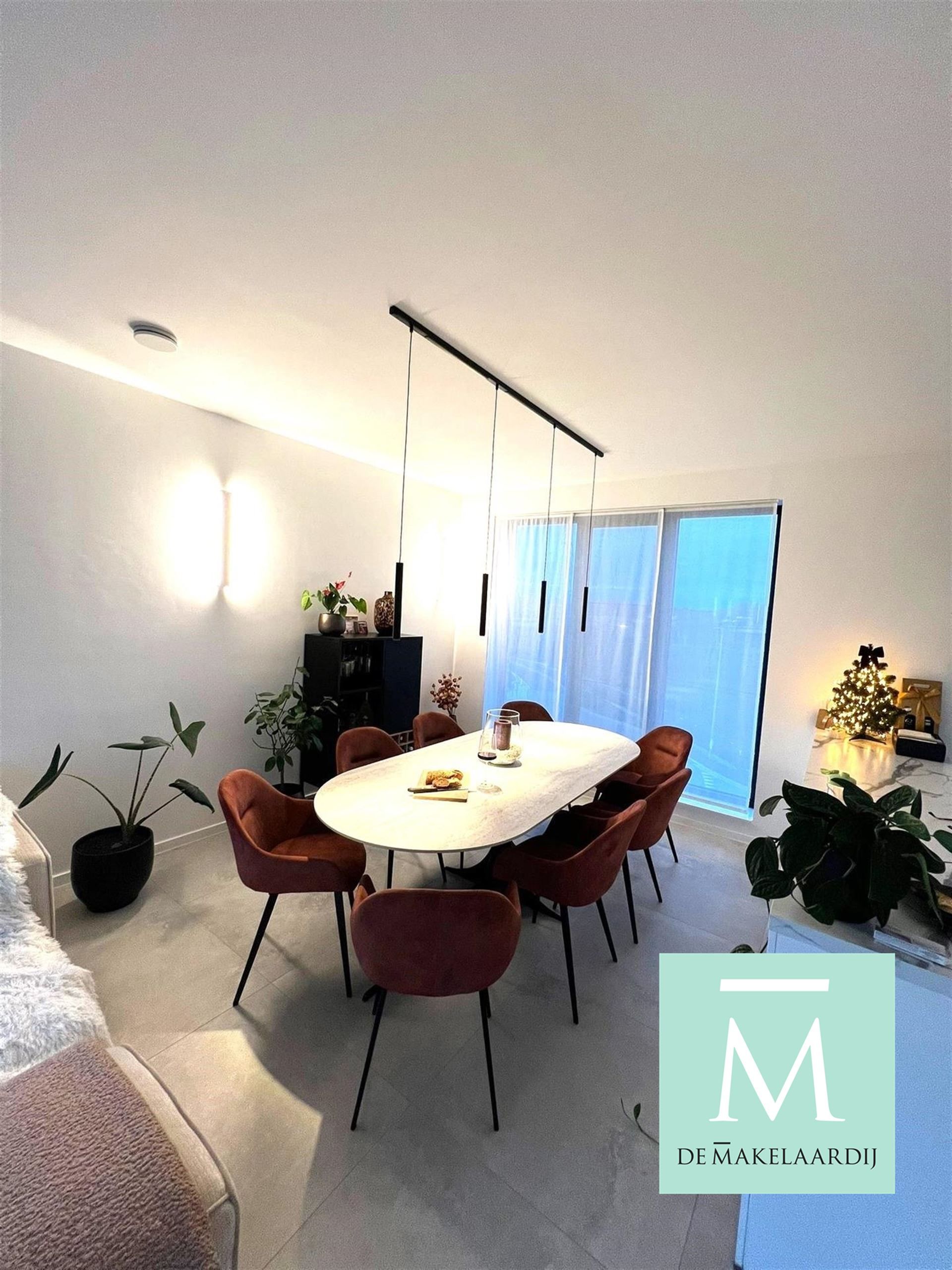 Super gezellig nieuwbouwappartement met 2 slaapkamers en groot terras op toplocatie! foto 3