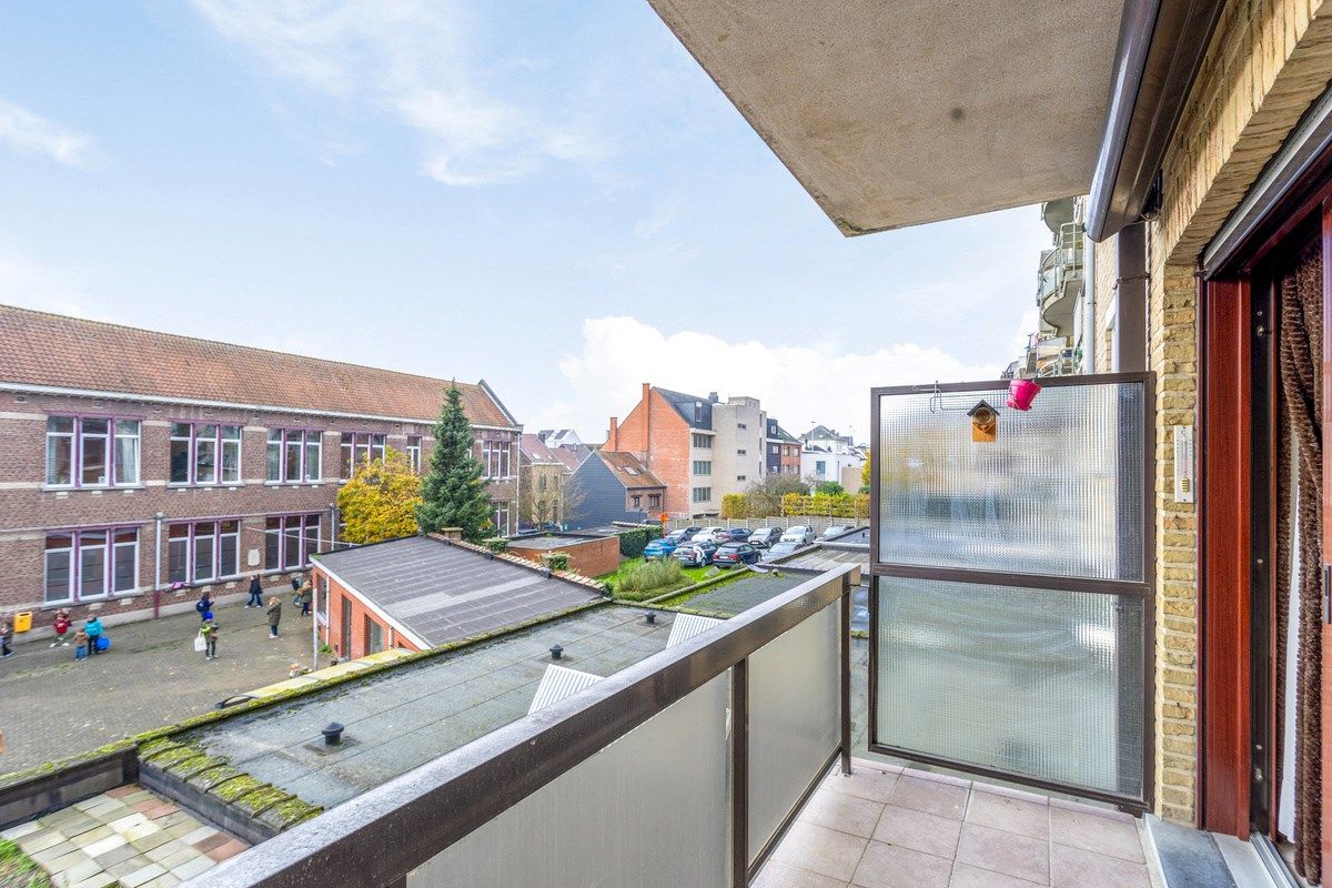 Goed gelegen appartement met 1slaapkamer en terras. foto 3