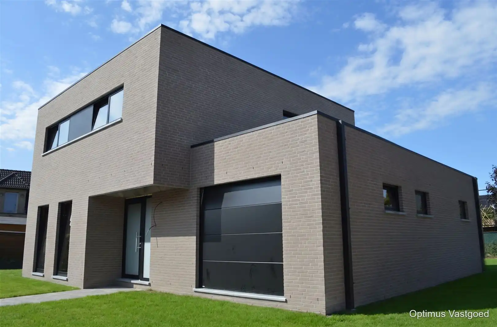 TE HUUR: Vrijstaande BEN-woning met 3 slaapkamers te Pelt! foto {{pictureIndex}}