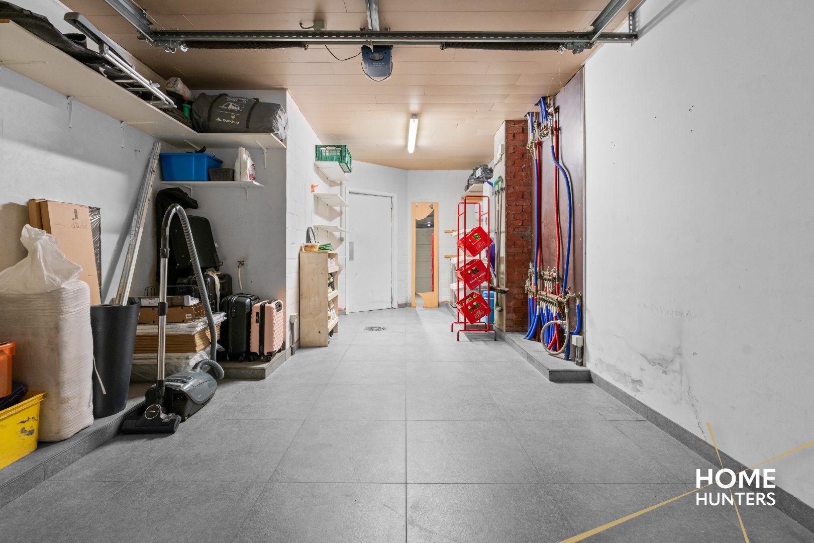 Instapklare gezinswoning met 3 slaapkamers, ruime garage en vergezichten in hartje Zonnebeke foto 35