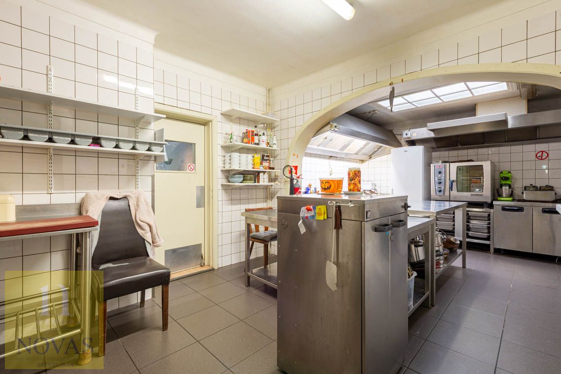 Authentiek handelspand / hotel met restaurant, feestzaal en mooie tuin op ideale locatie. foto 41