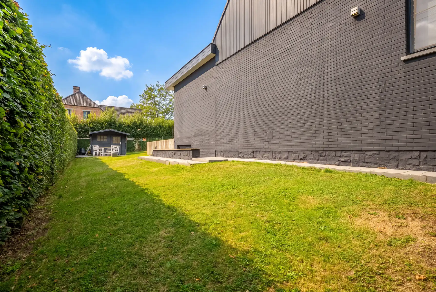 Vrijstaande woning met veel ruimte, in het groen aan de rand van Halle foto 34