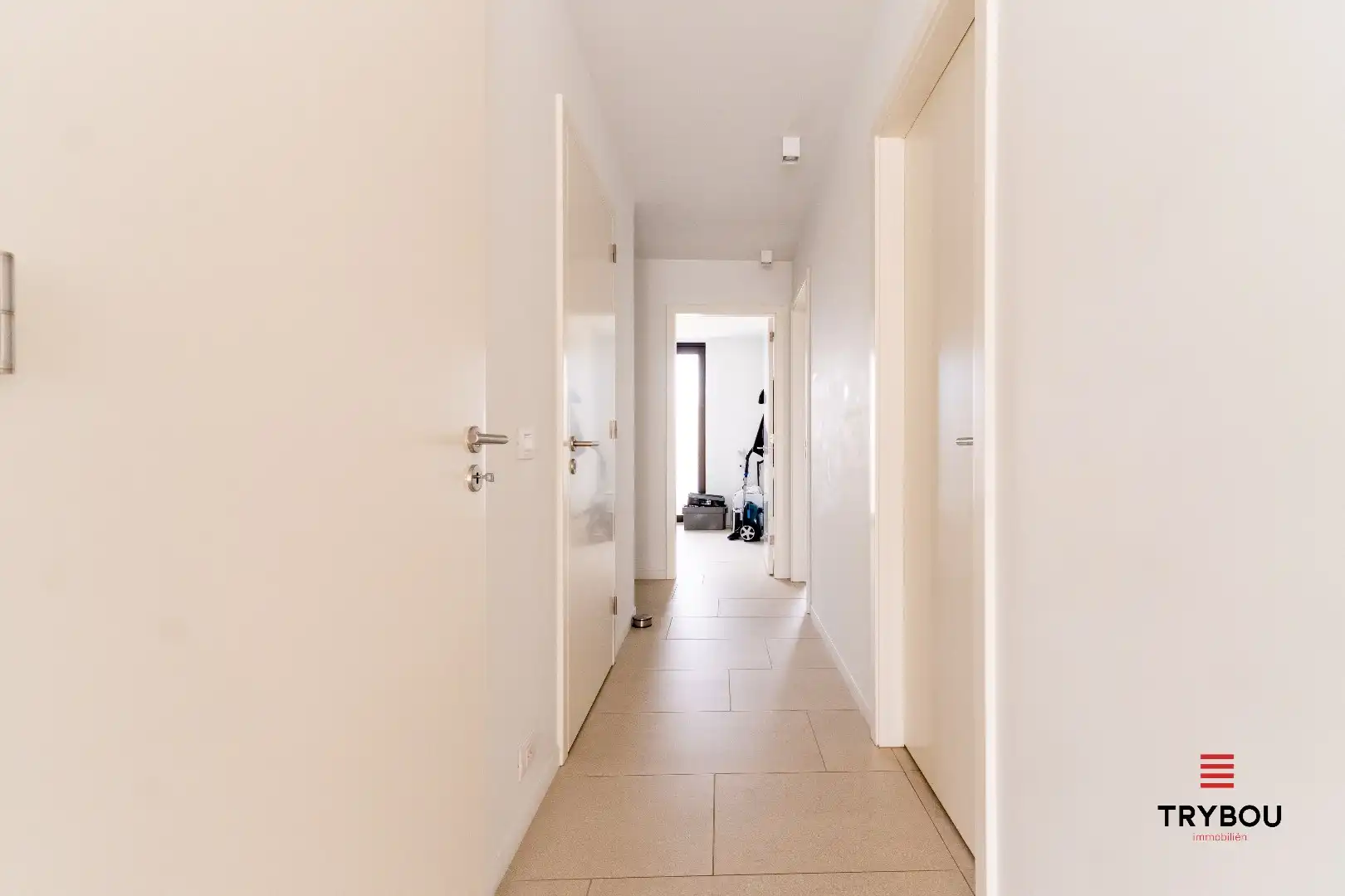 Appartement met 2 slaapkamers, garage en 2 staanplaatsen in Houthulst! foto 16