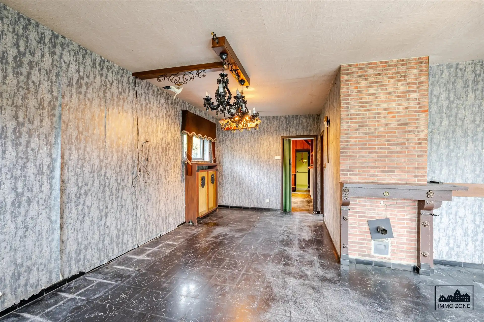 Te renoveren woning op ruim perceel met groene zone foto 6