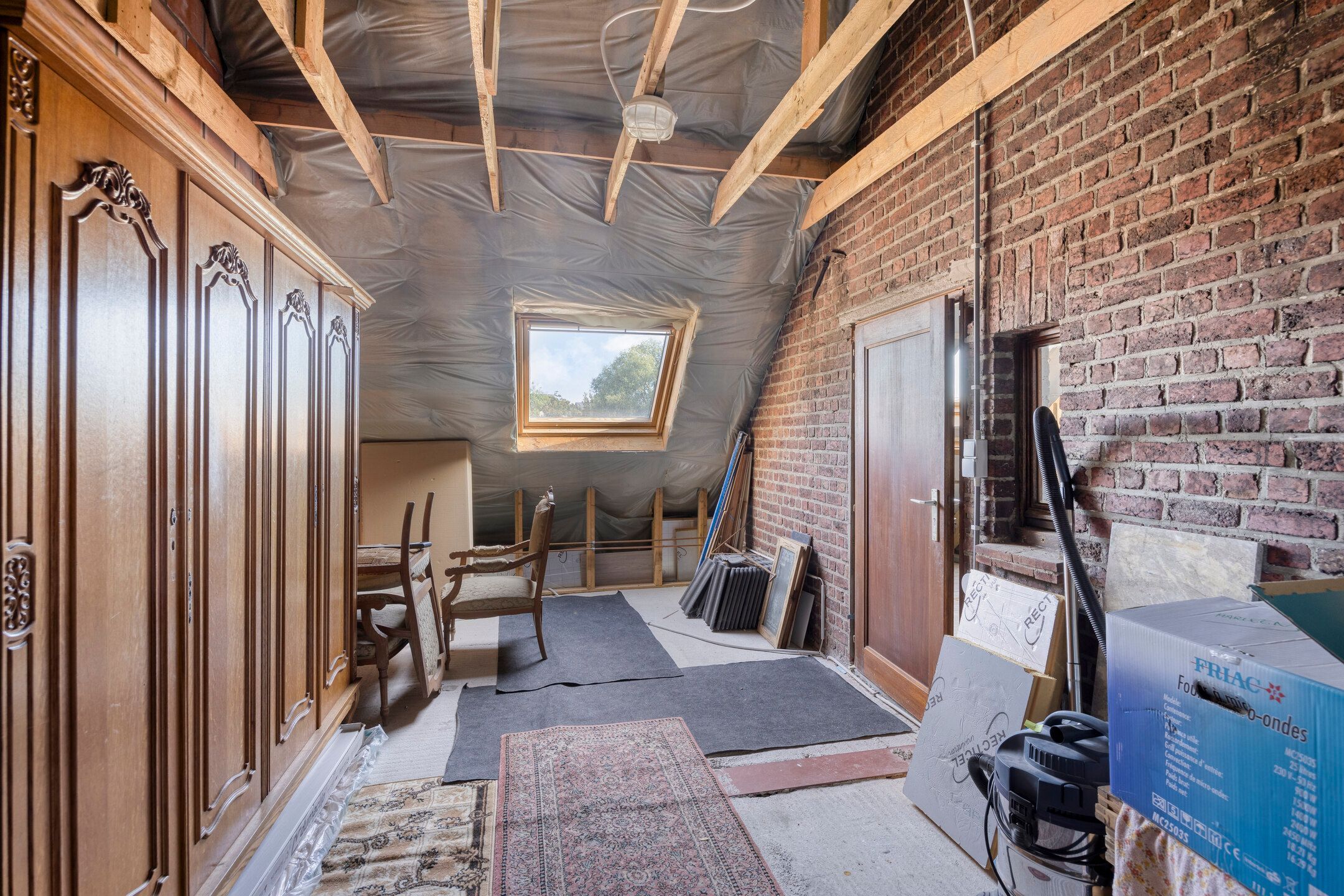 Wonen in dorpelijke charme: lichtrijke en ruime woonst foto 22