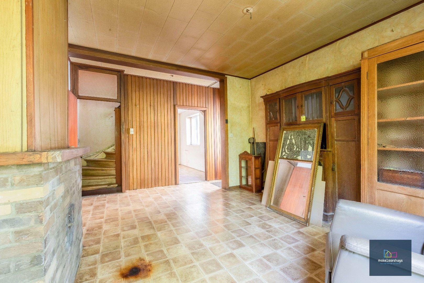 VERKOCHT !!! Residentieel gelegen  te renoveren halfopen bebouwing met tuin  foto 5