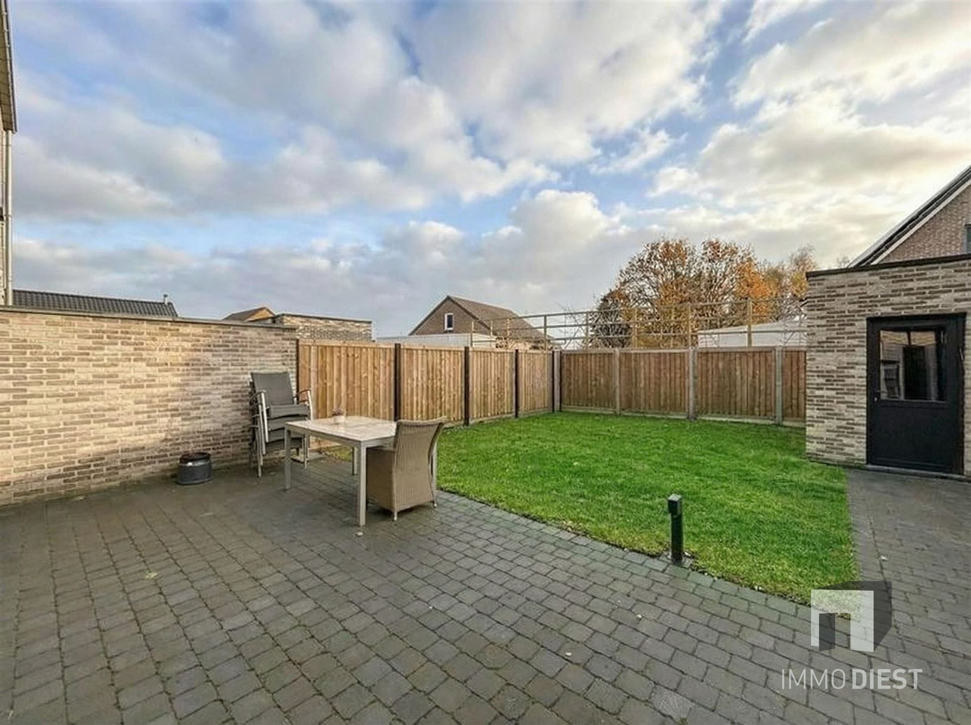 Nieuwbouw woninge met 5slaapkamers foto 3