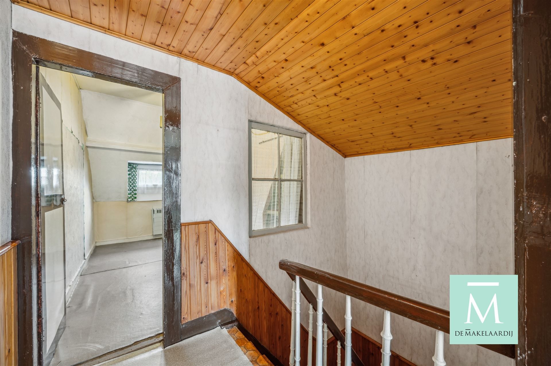 Te renoveren Begijnenwoning gelegen op een toplocatie! foto 10