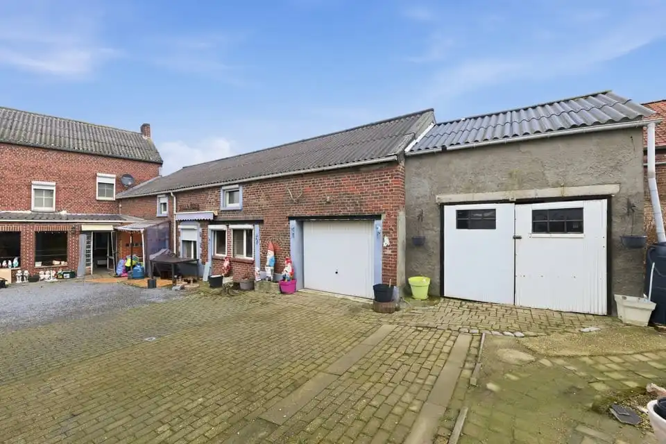 RUIM TE RENOVEREN PAND MET UITZONDERLIJK POTENTIEEL IN RIEMST foto 38