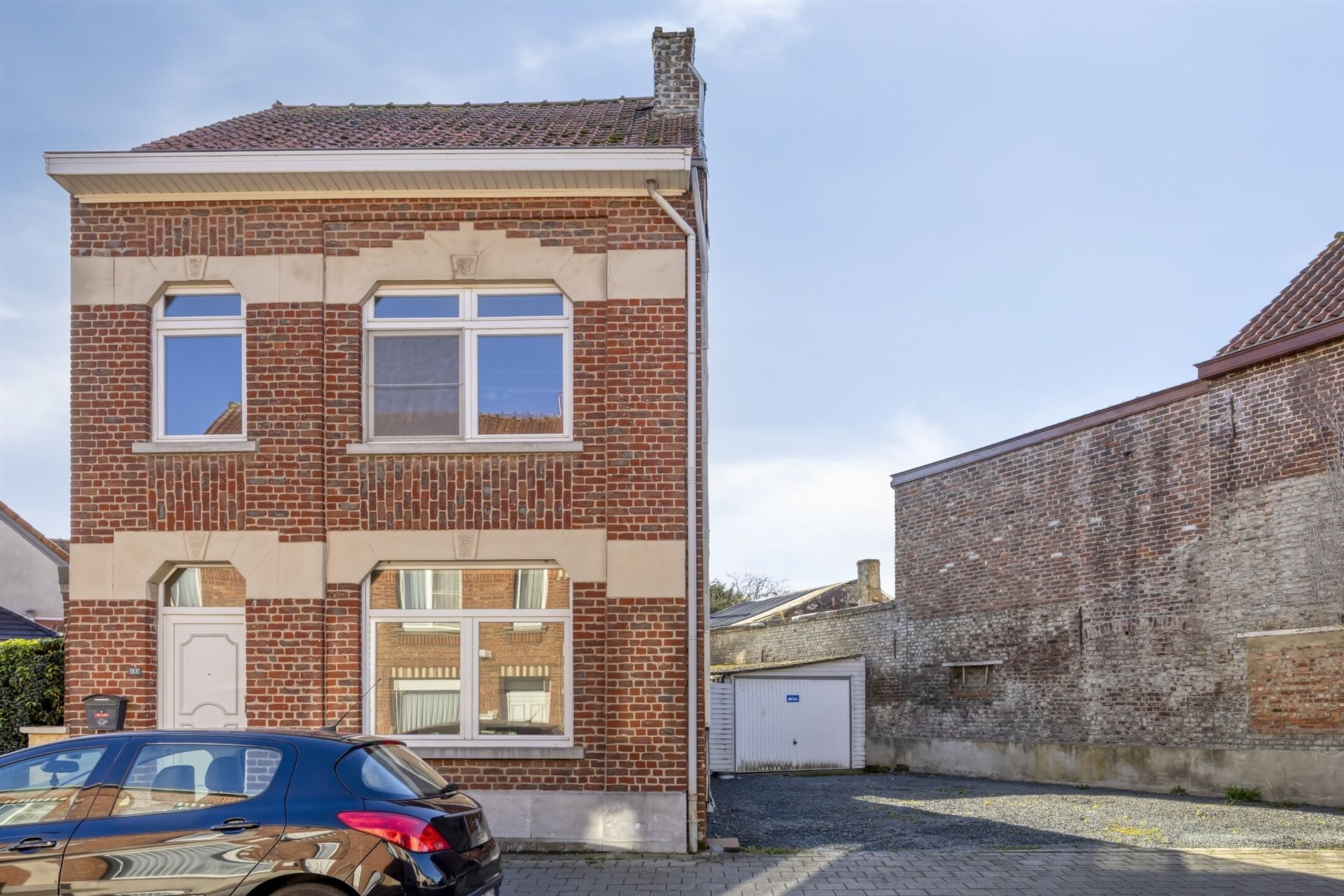 Te renoveren woning in centrum Mollem foto 2