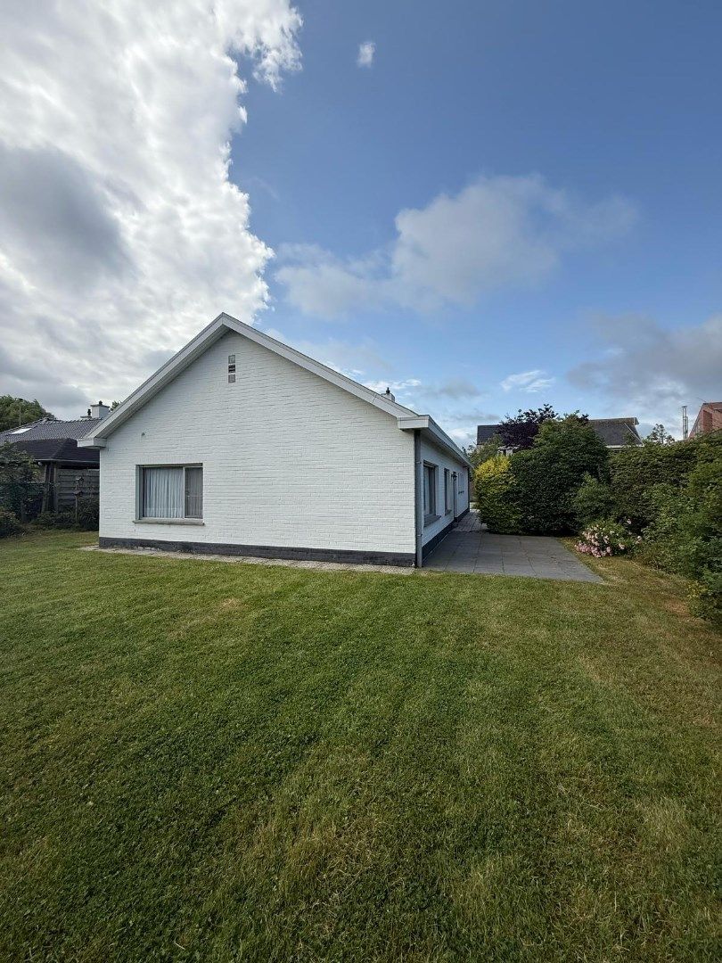 TE RENOVEREN BUNGALOW IN GEGEERDE WOONWIJK foto 20