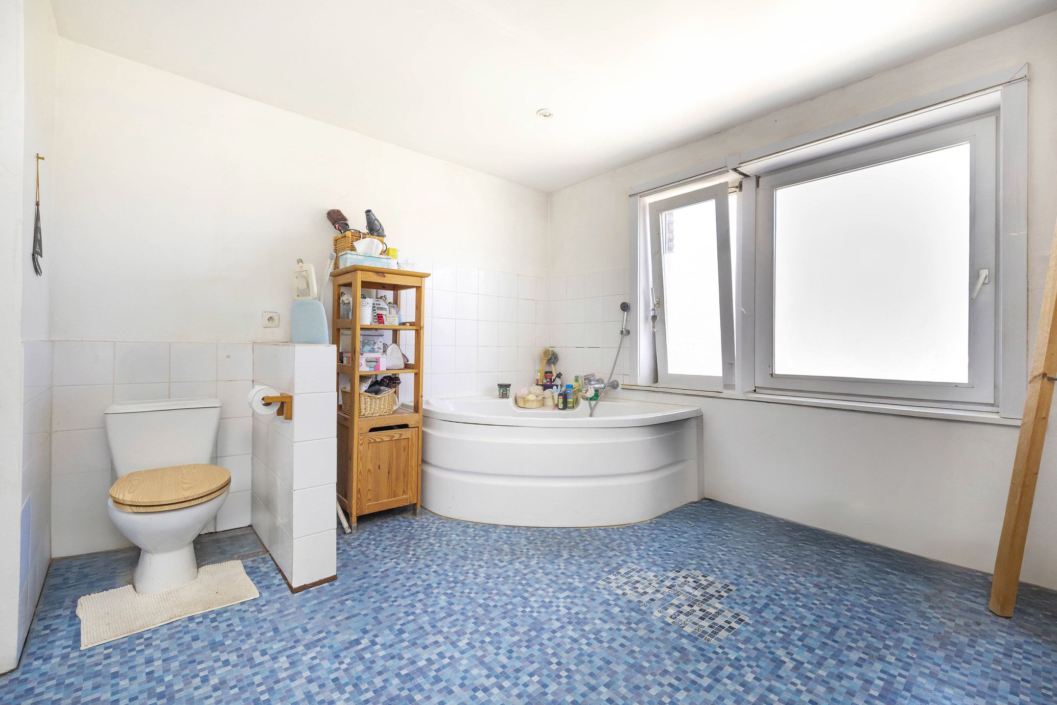 Huis met 4 slpk, van 220 m² en een perceel van 295 m². foto 10