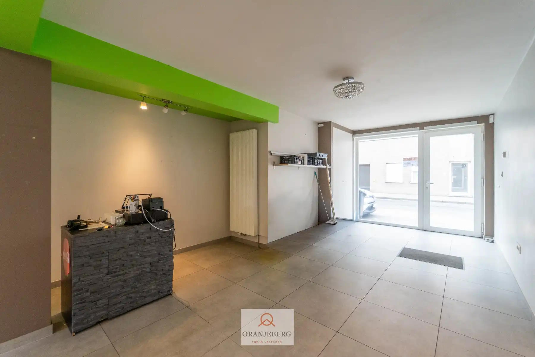 Compact handelspand met buitenruimte in centrum Drongen TE HUUR foto 8