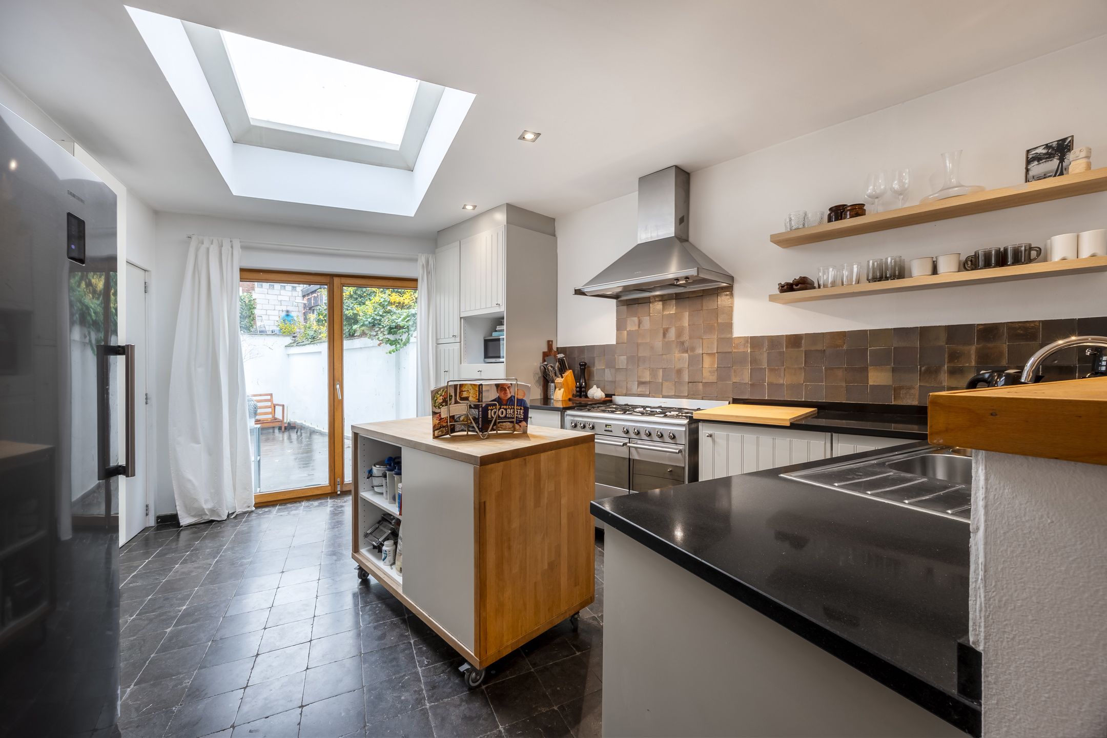 Instapklare charmante burgerwoning in heel leuke buurt !  foto 9