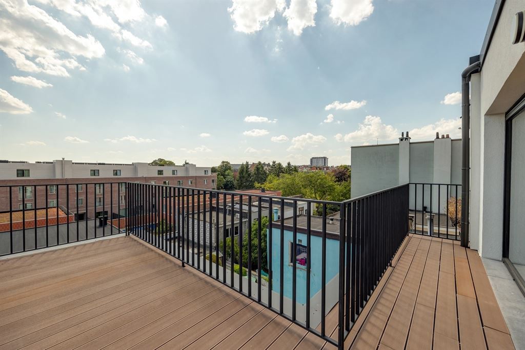 Nieuwbouw penthouse met tof terras foto 9