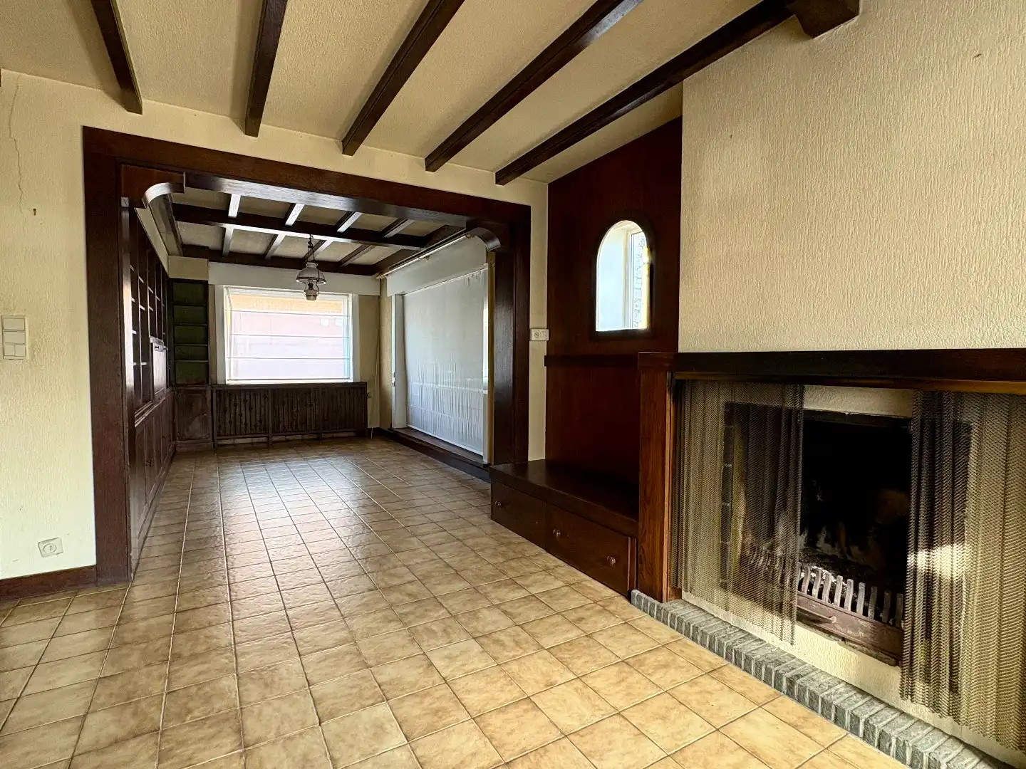 Te renoveren woning met 233m², garage, tuin en vele slaapkamers. foto 6