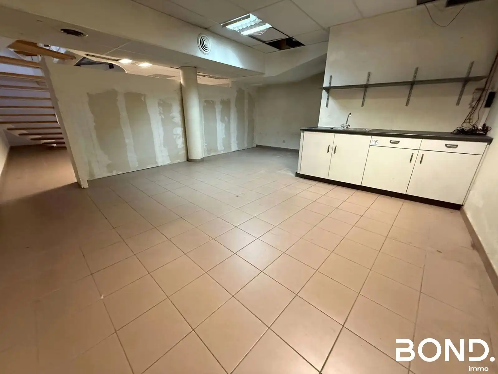 Handelsgelijkvloers tussen Bondgenotenlaan en Diestsestraat foto 19